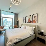Dubai Canal View And Burj Khalifa View Studio In Business Bay