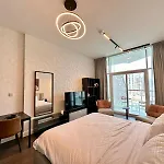 Dubai Canal View And Burj Khalifa View Studio In Business Bay