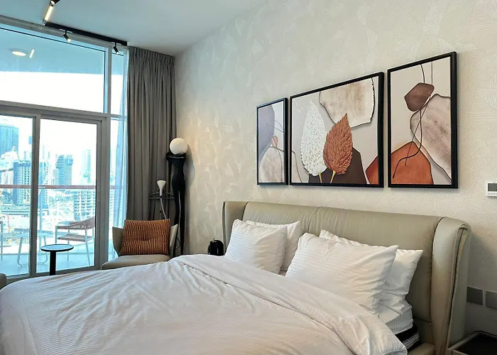 Dubai Canal View And Burj Khalifa View Studio In Business Bay